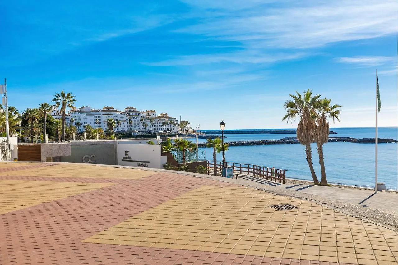 Large Apartment In Playas Del Duque Marbella