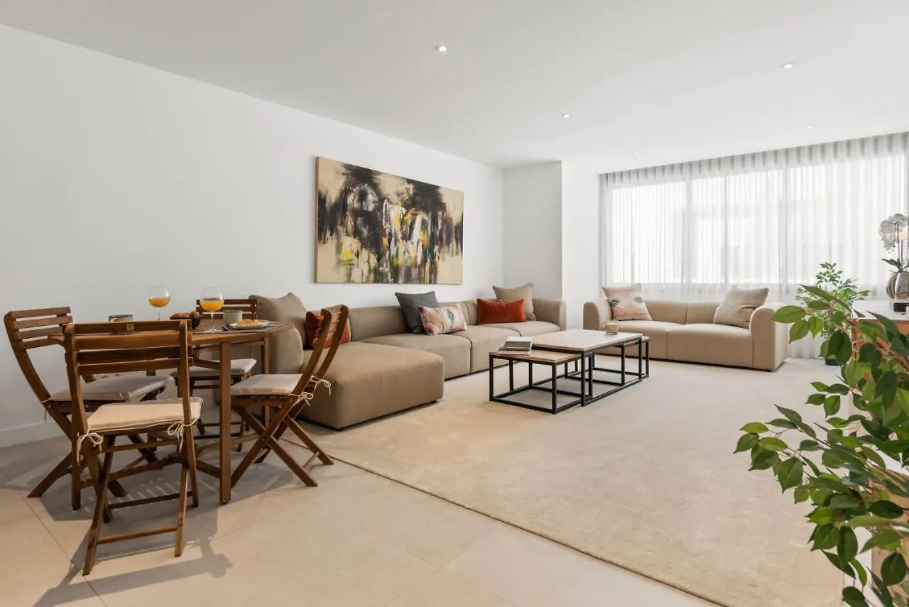 Large Apartment In Playas Del Duque Marbella