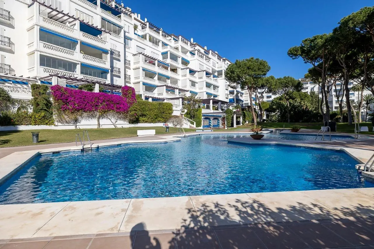 Large Apartment In Playas Del Duque Marbella