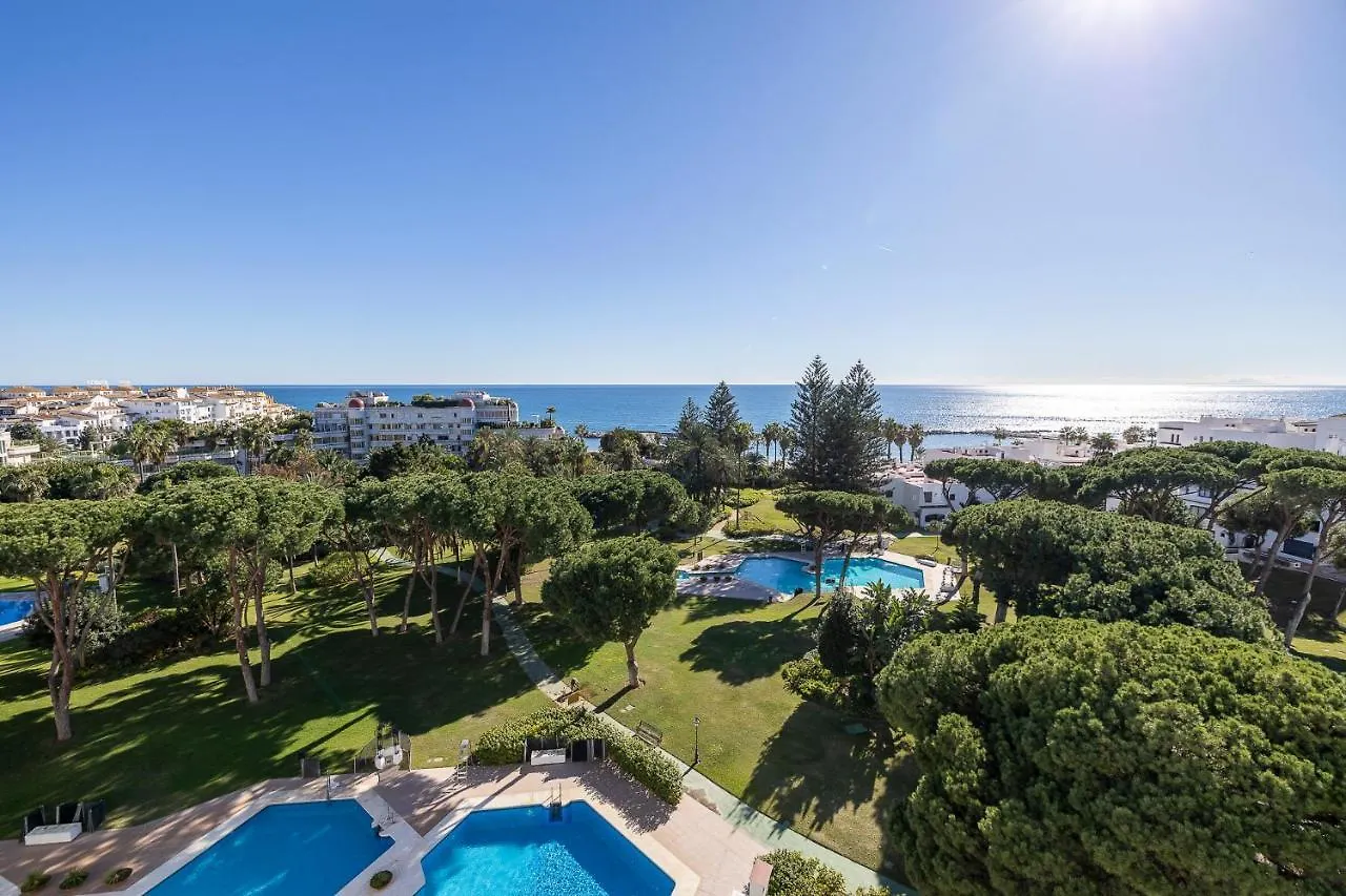 Large Apartment In Playas Del Duque Marbella